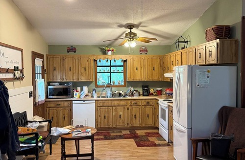 Murphy Cabin | Mossy Mountain Getaway in the peaceful Smokey Mountains