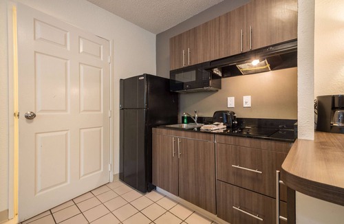 Gwinnett Place Hotel | Motel 6 Duluth, GA- Atlanta- Gwinnett Place