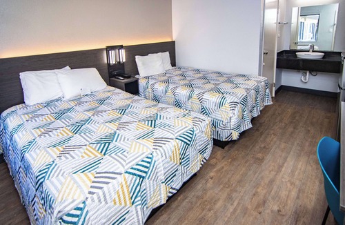 Fort Pierce Hotel | Motel 6 Ft. Pierce, FL, Fort Pierce