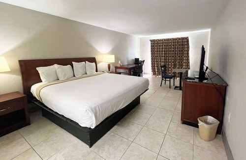 Southwest Raleigh Hotel | Motel 6 Raleigh, NC – Downtown South