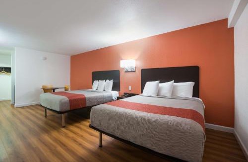 Suwanee Hotel | Motel 6-Suwanee, GA - Gwinnett Center