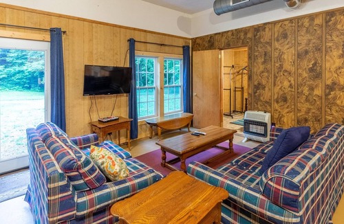 Sylva Cabin | Mountain Creek - Spacious, Creekside Mountain Home, Great Fishing!