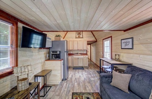 Hayesville Cabin | Mountain Glamping Cabin in Hayesville, North Carolina near the Appalachian Trail