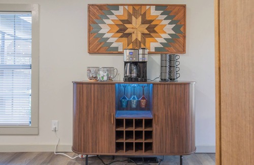 Seymour House | Mountain Vibes: Hot Tub/Dome/Mini Golf/Theater & Games/Pet Friendly/Large Yard
