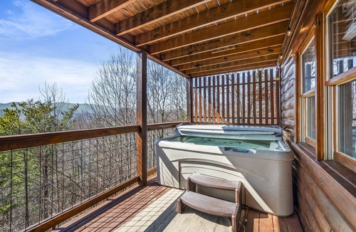 Gatlinburg Cabin | Mountain Views, Private Hot Tub & FREE Attraction Tickets