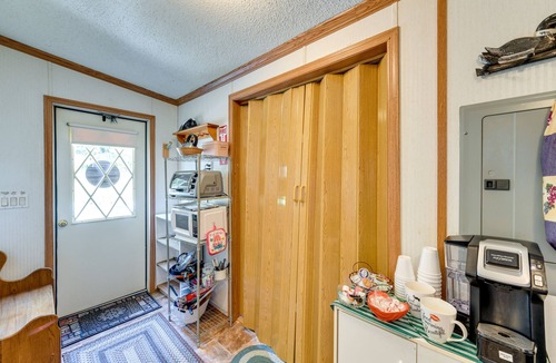 Balsam Grove Apartment | Mtn-View Balsam Grove Getaway w/Fire Pit!