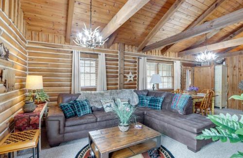 Unaka House | Murphy Cabin w/Views < 1 Mi to Hiwassee Lake!