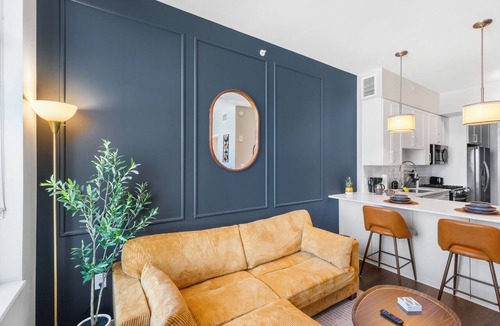Sobro Apartment | Music City Condo For 2 In The Gulch, Pool & Connected To Whole Foods