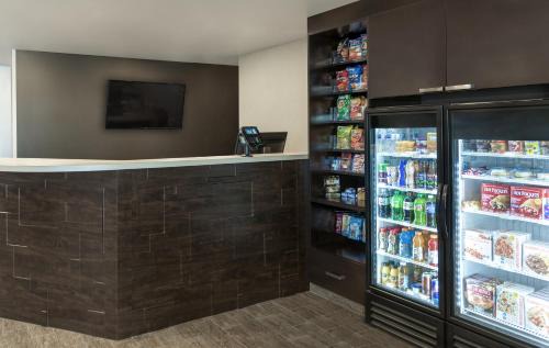 Deep Creek Hotel | My Place Hotel-Port Charlotte-Punta Gorda, FL