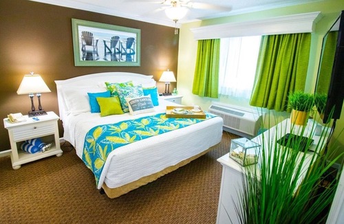 Surfside Beach Resort | Myrtle Beach | Golf Group Retreat | Pool + Golf | 2BR