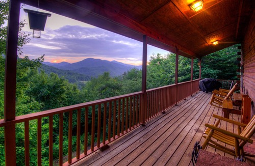 Nantahala Cabin | Nantahala Mountain Views.