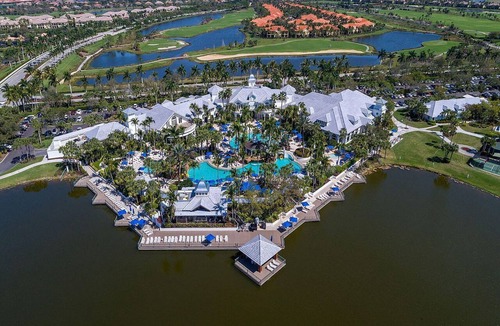 Naples House | Naples Florida Fiddlers Creek 3 Bedroom Residence with private pool near beach.