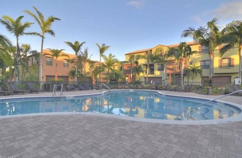 Ole House | Naples Lely Ole' Townhouse