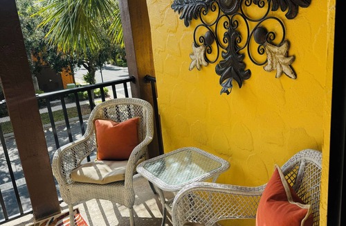 Ole House | Naples Resort-Luxury near Marco Island. Pickle, Pool, Golf & Beaches!