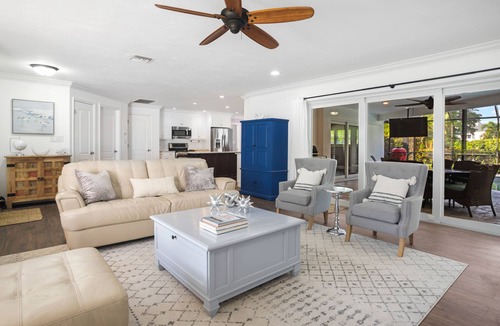 Kings Lake House | Naples Retreat: Heated Pool-Minutes to Beach