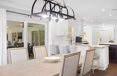 Kings Lake House | Naples Retreat: Heated Pool-Minutes to Beach