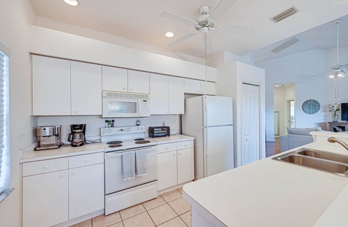 Falcons Glen House | Naples Vacation Rental Home w/Heated Private Pool