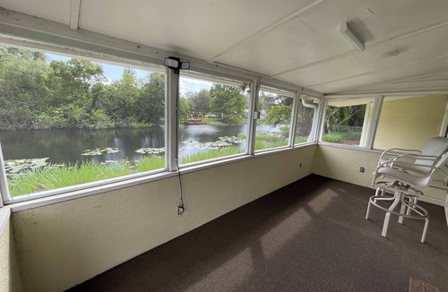 St. Cloud House | Nature lovers and fisherman enjoying Florida nature