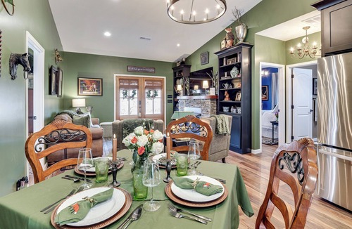 Chestnut Mound House | Nature Meets Nashville! Mtn-View Home in Hickman