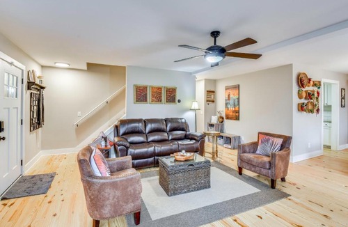 Cleveland House | Near Helen, Waterfalls & Hiking! Quiet Mtn Retreat