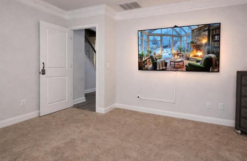 Garner House | Near Raleigh with 6-Beds huge Home Sleeps 12