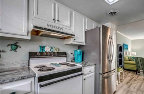 Myrtle Beach House | NEED SPACE? Entire Townhouse-Large 2-Bdrm 1,150sf Steps to Beach. 5% Off 7Nights