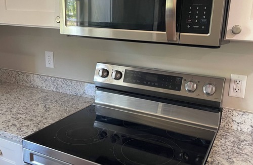 Douglas House | New 3-bedroom house in beautiful Douglas with cool AC and warm heat