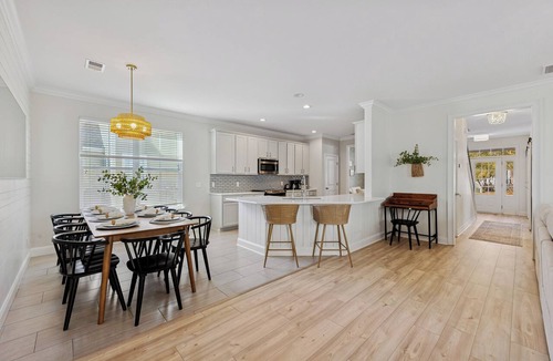 Bluffton House | NEW! 3 mins to Old Town Sleeps 12 Game Room Charming Bluffton Retreat
