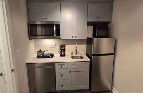 North Raleigh Apartment | NEW Basement Loft Close to All Things Raleigh/Wake