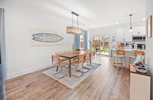 Charleston House | New Build | Close to DT & Beaches | 4 BR 10 Guests