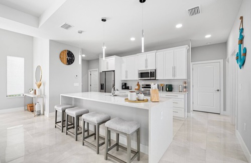 Mariner Villa | New build from 2023 impresses with its modern yet cozy interior and heated pool