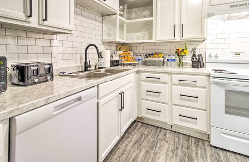 Hinesville House | NEW! Contemporary Hinesville Home w/ Fenced Yard!