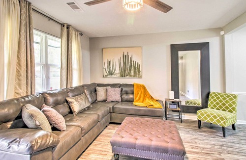 Hinesville House | NEW! Contemporary Hinesville Home w/ Fenced Yard!
