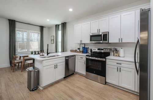 Boiling Springs House | NEW Family& Pet Friendly, 65" TV, Fire Pit, WD
