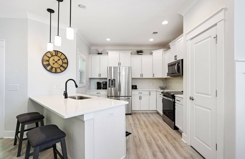 Spanish Wells House | New Four BR Luxury Vacation Home on Hilton Head