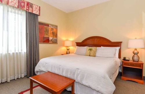 National Gardens Condo | NEW! Harley Retreat Near Beach, Onsite Pool, WiFi!