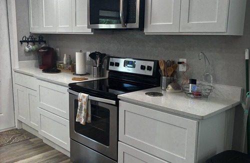 Winter Haven House | New Haven 5 mi to Legoland & 0.5 mi to dwntwn