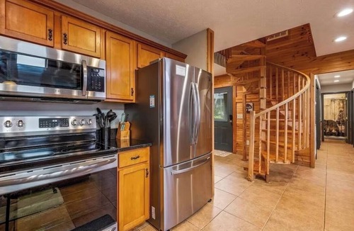 Sevierville Cabin | New Listing! Cabin On The Lake, Hot Tub, Game Rm!