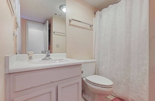 Night Heron Condo | New Listing 2 BR Night Heron Close to Beach w Lagoon Views Sleeps 6 King 4 Twins