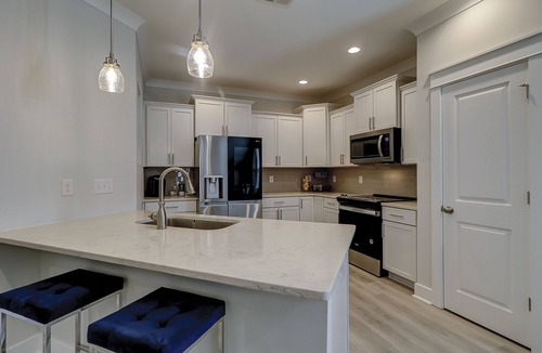 Hilton Head Island House | New Luxury 4 BR 3.5 BA Vacation Home 2 Kings 3 Queen Bikes & Beach Gear included