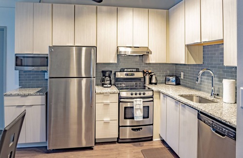 SoNo Apartment | NEW! Midtown 2BR Fully Furnished Apartment near Emory
