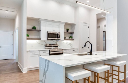 Fish Hawk House | New Modern Luxury Estate with Private Pool/Spa For Large Groups
