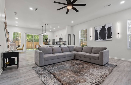 Sumter House | New, Oasis Haven near downtown & Shaw AFB