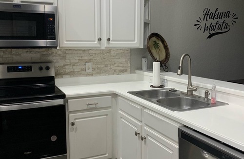 Lake Davenport Estates Condo | NEW REMODELED GROUND FLOOR Disney Tropical Oasis Condo Sleeps 8