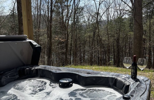 Smithville House | NEW! Shoreside Retreat, Path to Water, Hot Tub, Serene 5-Bed House