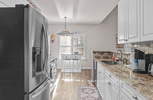 Jefferson House | New to Vrbo! Jefferson Poolside Escape w/pool!