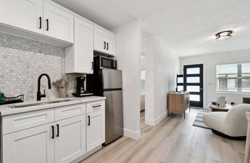 Treasure Island Apartment | New Treasure Island Gem - Unit 3