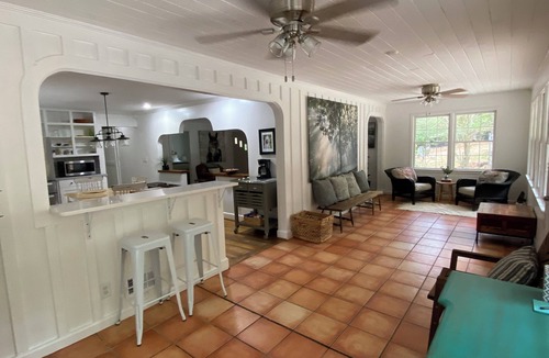 Vinings Cove House | NEW! Your own compound! 3bd 3bath Bungalow private gate/2 acre, pets encouraged!