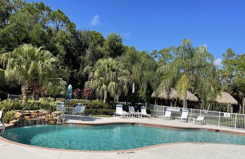 Ole Condo | Newly Furnished Top-Floor 2 Bed/2 Bath Condo in Lely Resort!