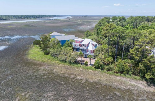 Oceanmarsh Subdivision House | Newly Listed! Scenic Marsh Views in Harbor Island!